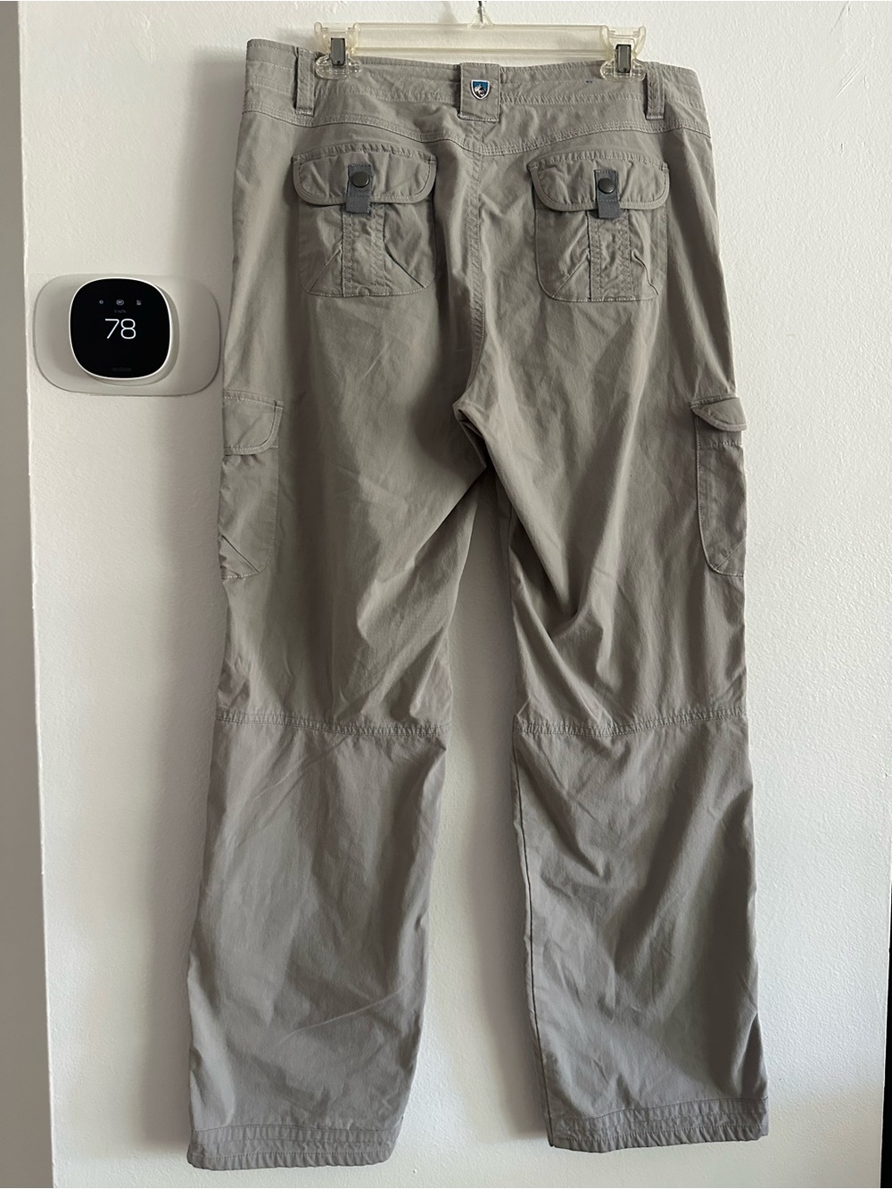 Kuhl women's Lightweight Cargo beige Pants 12 REG